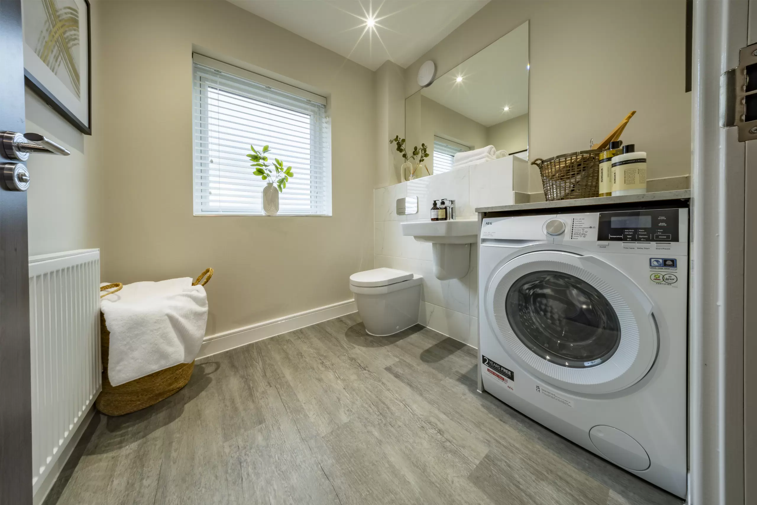 The Madrid V1 Gallery Image